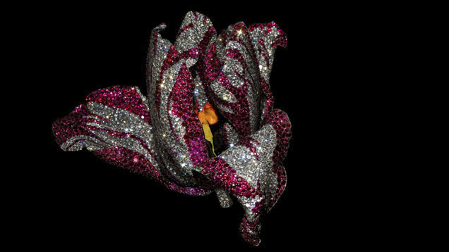JAR tulip brooch
