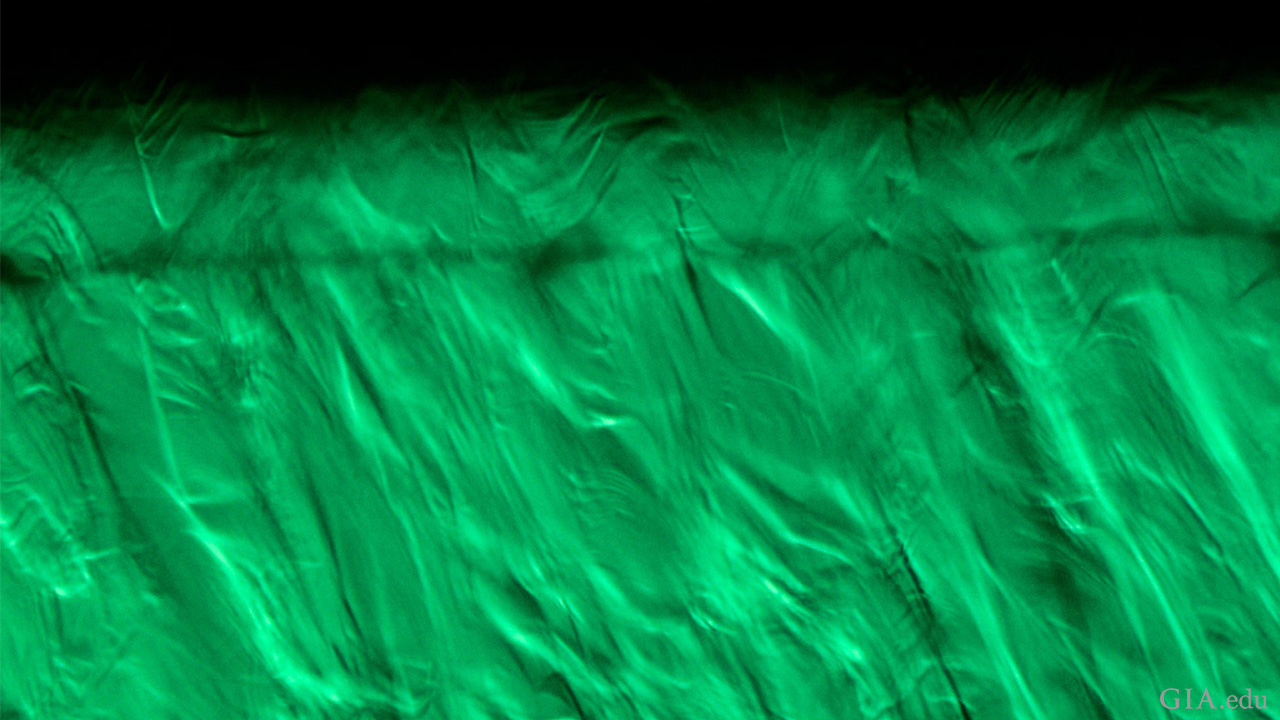211101-hydrothermally-grown-emerald-1280x720.png