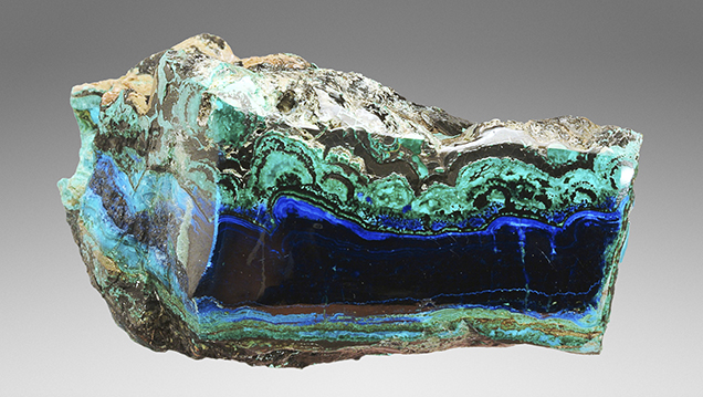 Polished vein of azurite with malachite and chrysocolla from Cochapata.